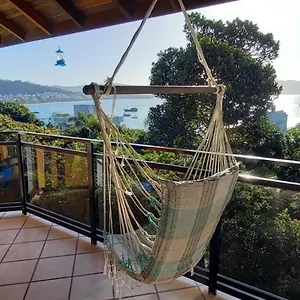 Um Refúgio à Beira Mar , Bombinhas Brasil