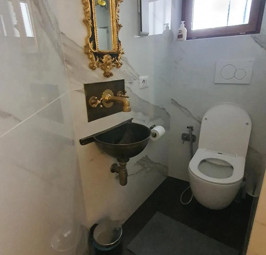 Rome Town House Apartment 0*,